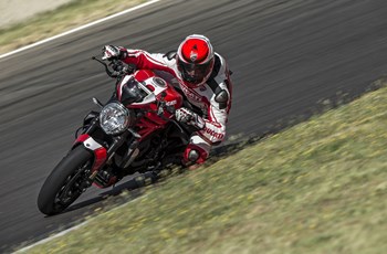Ducati Monster 1200 R 2017 - Bild 78 Ducati Monster 1200 R 2017 - Bild 78